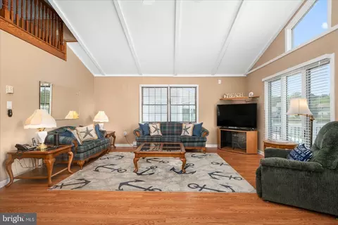 Living - 29 Moonshell Dr, Berlin, MD 21811 photo 2 of 7