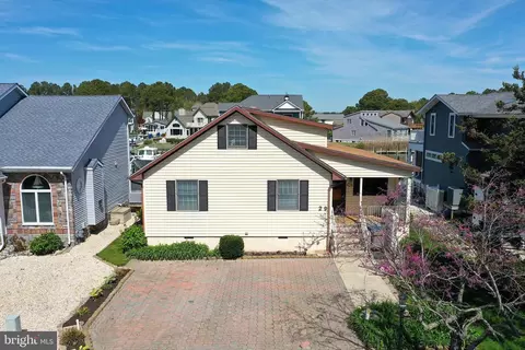 Exterior - 29 Moonshell Dr, Berlin, MD 21811 photo 16 of 23