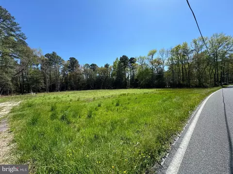 2460 Saint Lukes Rd, Salisbury, MD 21804