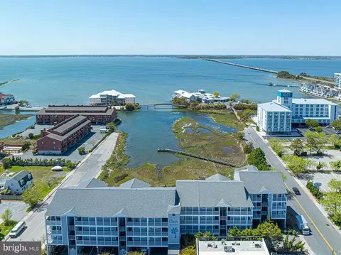 105 59th St #21005, Ocean City, MD 21842