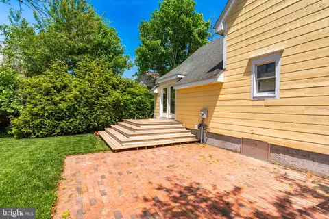 Exterior - 302 N Main St, Berlin, MD 21811 photo 14 of 23
