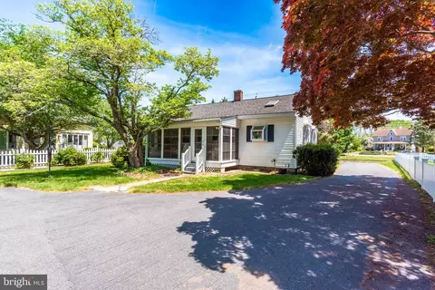Exterior - 302 N Main St, Berlin, MD 21811 photo 2 of 23