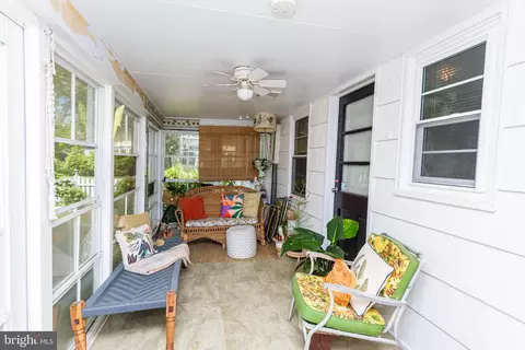 Exterior - 302 N Main St, Berlin, MD 21811 photo 6 of 23