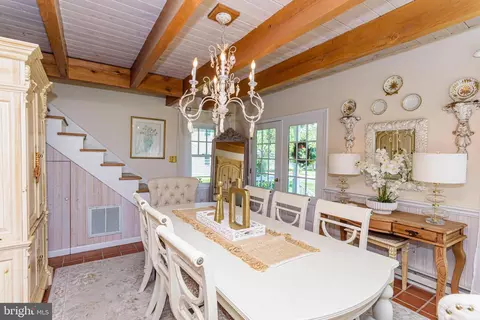 Dining - 302 N Main St, Berlin, MD 21811 photo 5 of 5