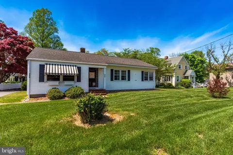 302 N Main St, Berlin, MD 21811