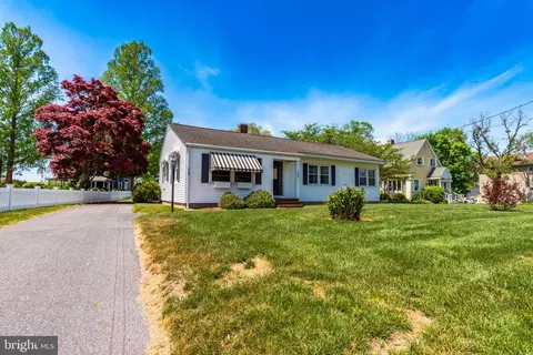 Exterior - 302 N Main St, Berlin, MD 21811 photo 8 of 23