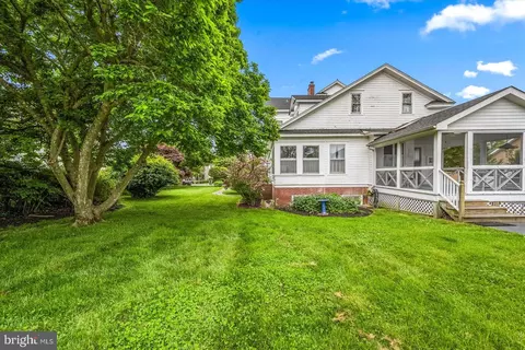 Exterior - 4 4 A Washington St, Berlin, MD 21811 photo 13 of 18