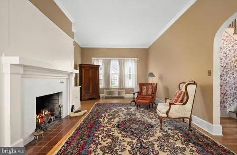 Living - 4 4 A Washington St, Berlin, MD 21811 photo 2 of 3
