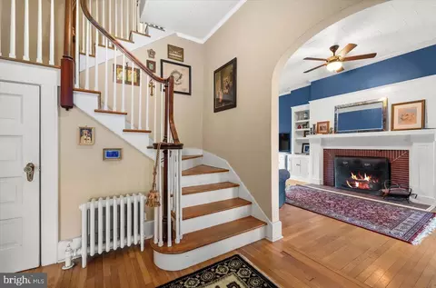 Entry Way - 4 4 A Washington St, Berlin, MD 21811 photo 3 of 27