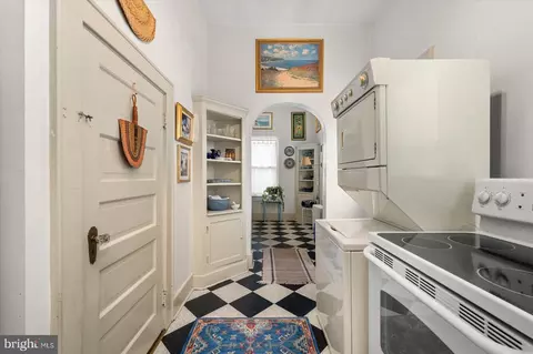 Entry Way - 4 4 A Washington St, Berlin, MD 21811 photo 6 of 27