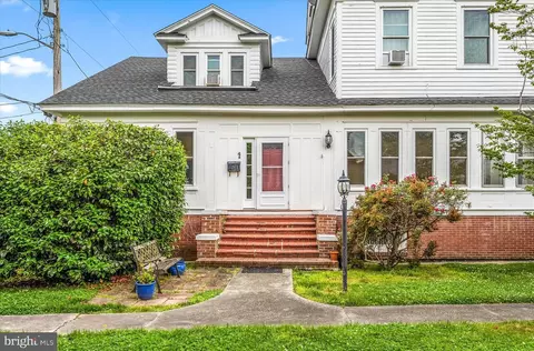 Exterior - 4 4 A Washington St, Berlin, MD 21811 photo 2 of 18