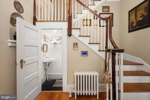 Entry Way - 4 4 A Washington St, Berlin, MD 21811 photo 11 of 27