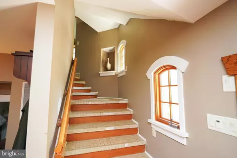 Entry Way - 34 Bridgewater Rd, Berlin, MD 21811 photo 3 of 15