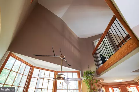 Entry Way - 34 Bridgewater Rd, Berlin, MD 21811 photo 6 of 15