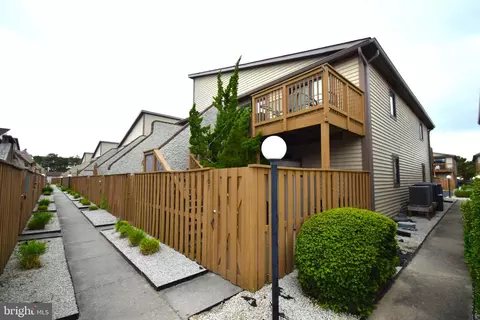 105 120th St #108, Ocean City, MD 21842