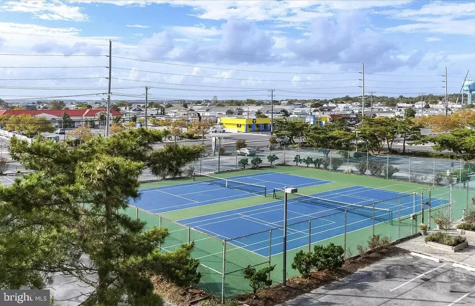 Exterior - 13110 Coastal Hwy #809, Ocean City, MD 21842 photo 2 of 3