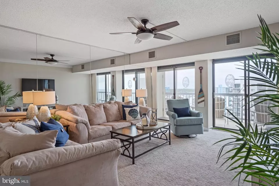 Living - 13110 Coastal Hwy #809, Ocean City, MD 21842 photo 4 of 4