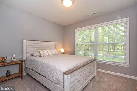 8 Saint Martins Ln, Berlin, MD 21811 photo 22