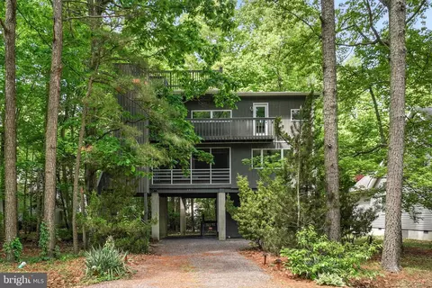582 Ocean Pkwy, Berlin, MD 21811