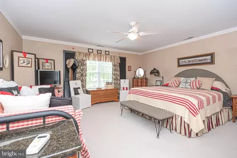 Bedroom - 36 Driftwood Ln, Ocean Pines, MD 21811 photo 5 of 11