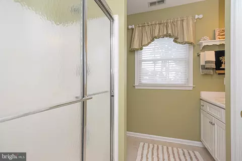 Bath - 36 Driftwood Ln, Ocean Pines, MD 21811 photo 10 of 12
