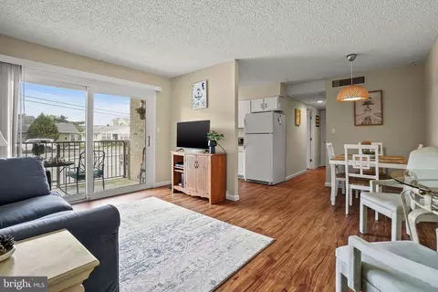 210 Trimper Ave #1, Ocean City, MD 21842
