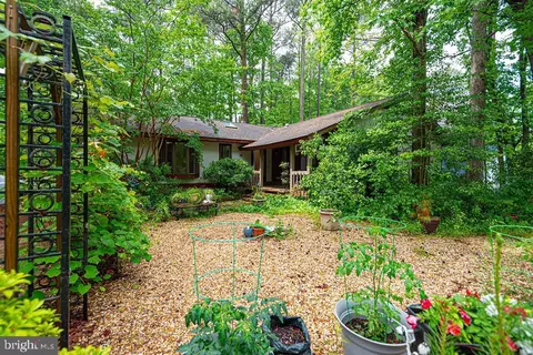 16 Morning Mist Dr, Berlin, MD 21811
