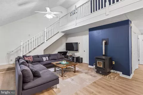 90 Windjammer Rd, Berlin, MD 21811 photo 2