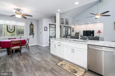 Entry Way - 14 Drawbridge Rd, Ocean Pines, MD 21811 photo 3 of 8
