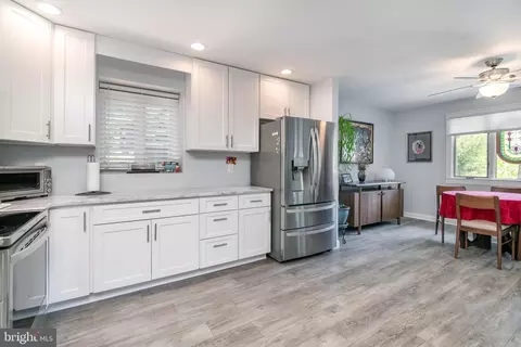 Kitchen - 14 Drawbridge Rd, Ocean Pines, MD 21811 photo 2 of 4