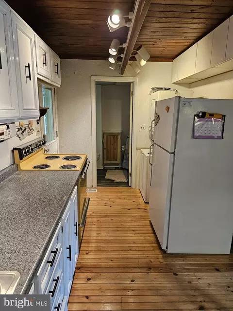 Kitchen - 34 Footbridge Trl, Berlin, MD 21811 photo 2 of 2