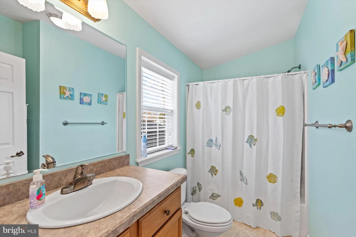 Bath - 311 Timberline Cir, Berlin, MD 21811 photo 1 of 1