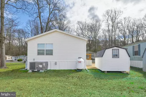 Exterior - 311 Timberline Cir, Berlin, MD 21811 photo 2 of 2