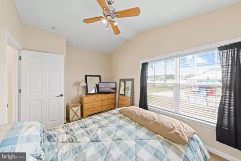 Bedroom - 311 Timberline Cir, Berlin, MD 21811 photo 2 of 5