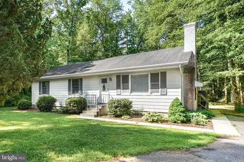 9342 Cropper Island Rd, Newark, MD 21841