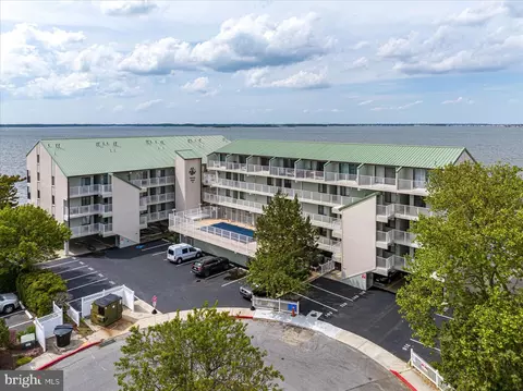 778 94th St #208, Ocean City, MD 21842