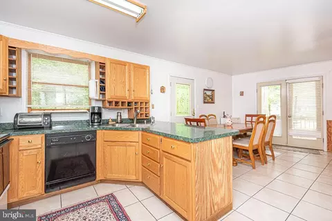 Kitchen - 9 Dogwood Pl, Ocean Pines, MD 21811 photo 2 of 3