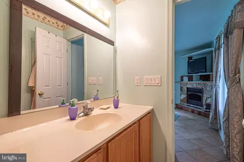 Bath - 9 Dogwood Pl, Ocean Pines, MD 21811 photo 6 of 6
