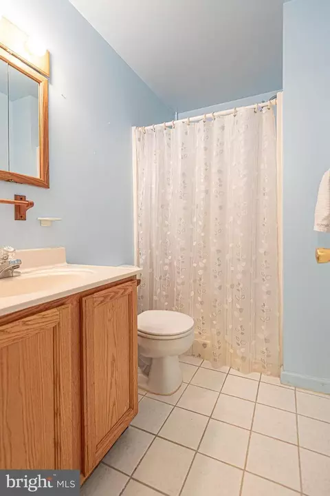 Bath - 9 Dogwood Pl, Ocean Pines, MD 21811 photo 2 of 6