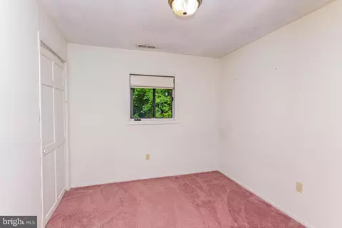 Bedroom - 135 Windjammer Rd, Berlin, MD 21811 photo 5 of 11