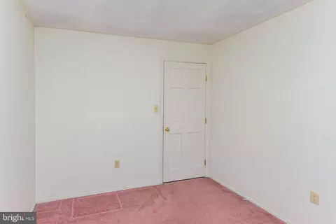 Bedroom - 135 Windjammer Rd, Berlin, MD 21811 photo 7 of 11