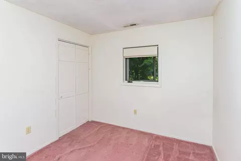 Bedroom - 135 Windjammer Rd, Berlin, MD 21811 photo 6 of 11