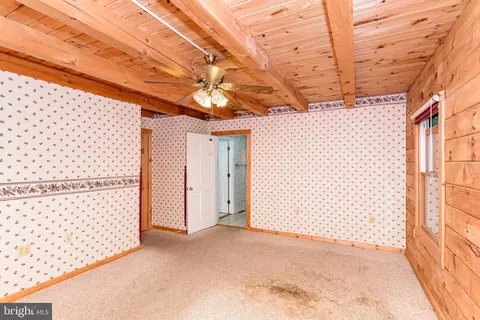 Bedroom - 135 Windjammer Rd, Berlin, MD 21811 photo 10 of 11