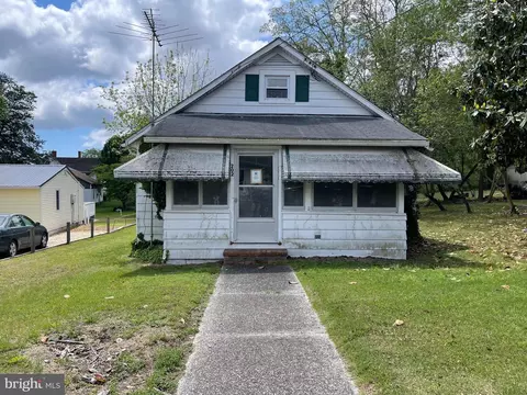 202 Walnut St, Snow Hill, MD 21863