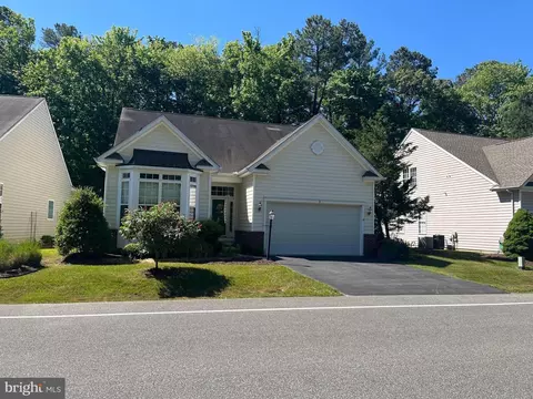3 Central Parke W, Ocean Pines, MD 21811