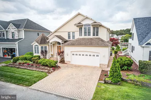 40 Boatswain Dr, Ocean Pines, MD 21811