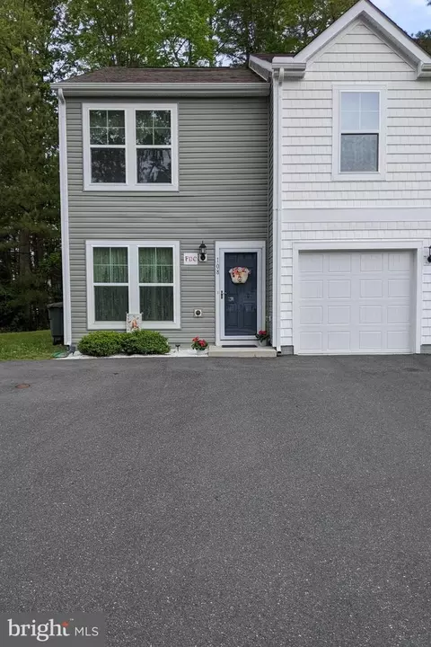 108 Intrepid Ln, Berlin, MD 21811