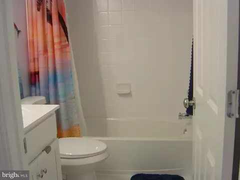 Bath - 108 Intrepid Ln, Berlin, MD 21811 photo 5 of 6