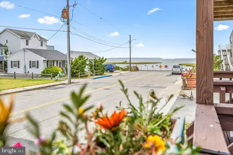 108 74th St #B, Ocean City, MD 21842