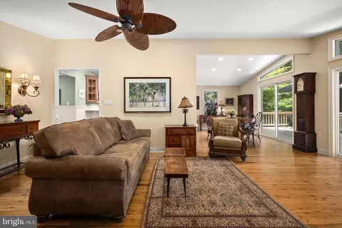 21 Fairway Ln, Ocean Pines, MD 21811 photo 9
